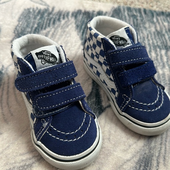 Toddler shoes - Picture 1 of 4
